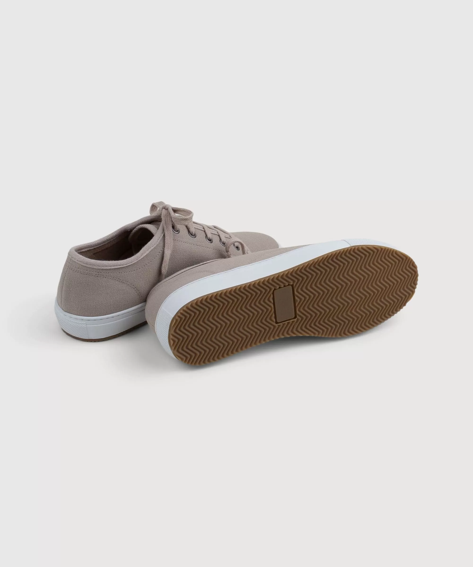 Canvas Sneaker