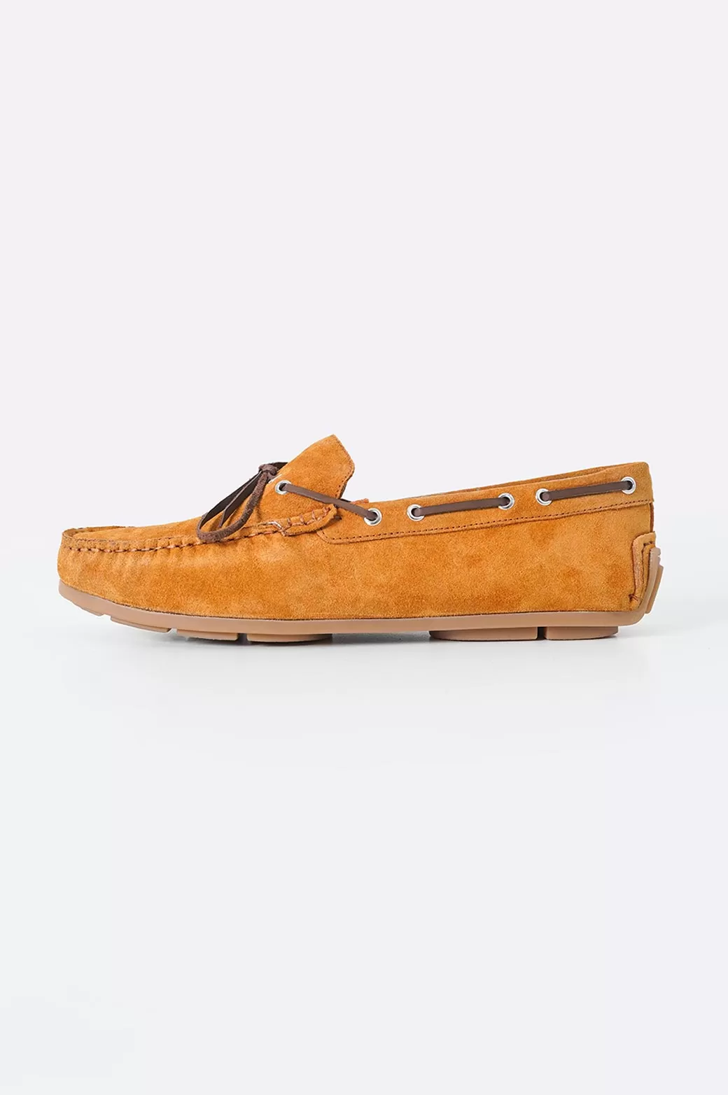 CLASSIC LEATHER MOCCASINS