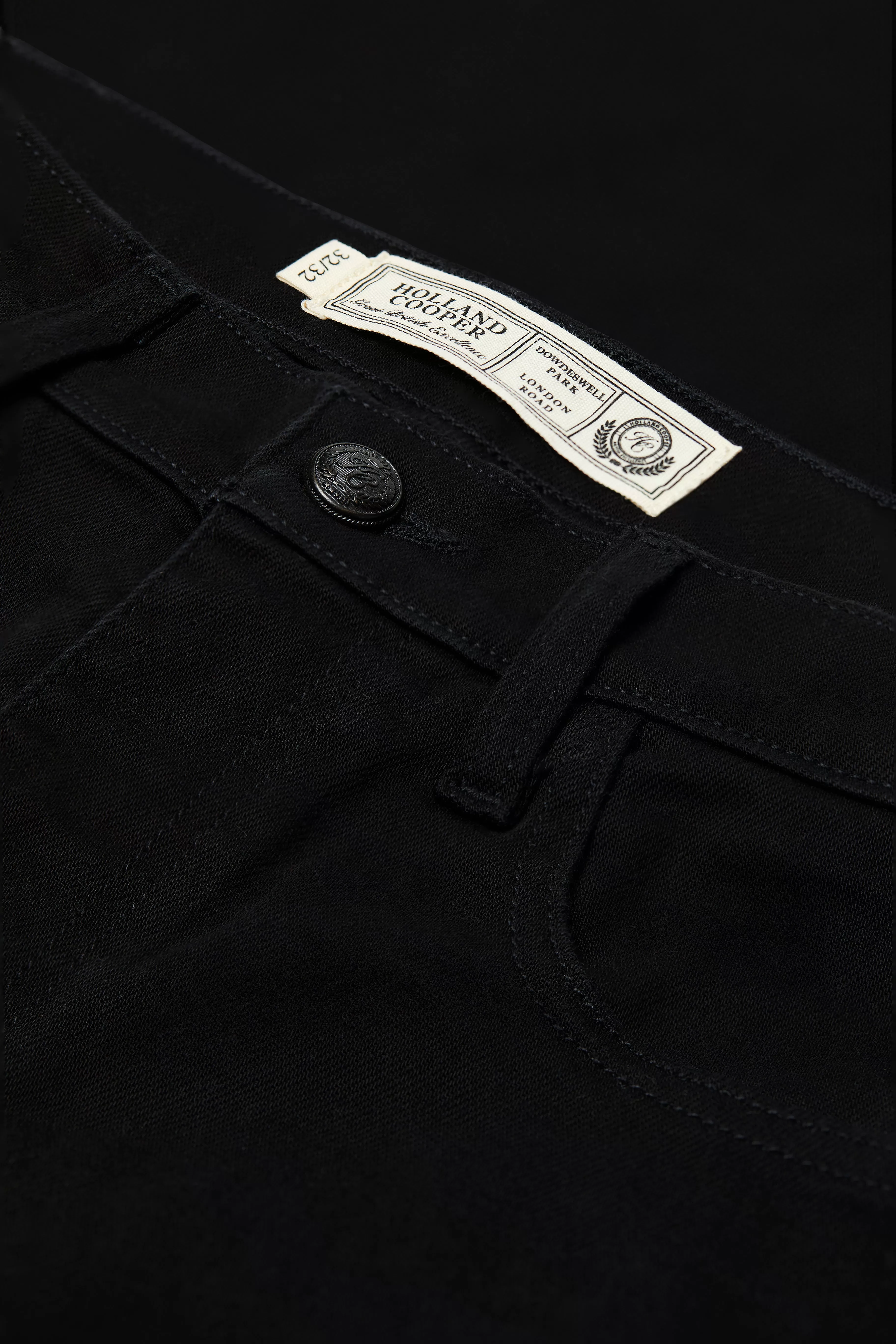 Classic Straight Jean (Black)