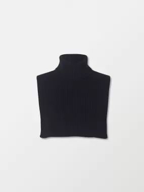 Colby Bib Neck