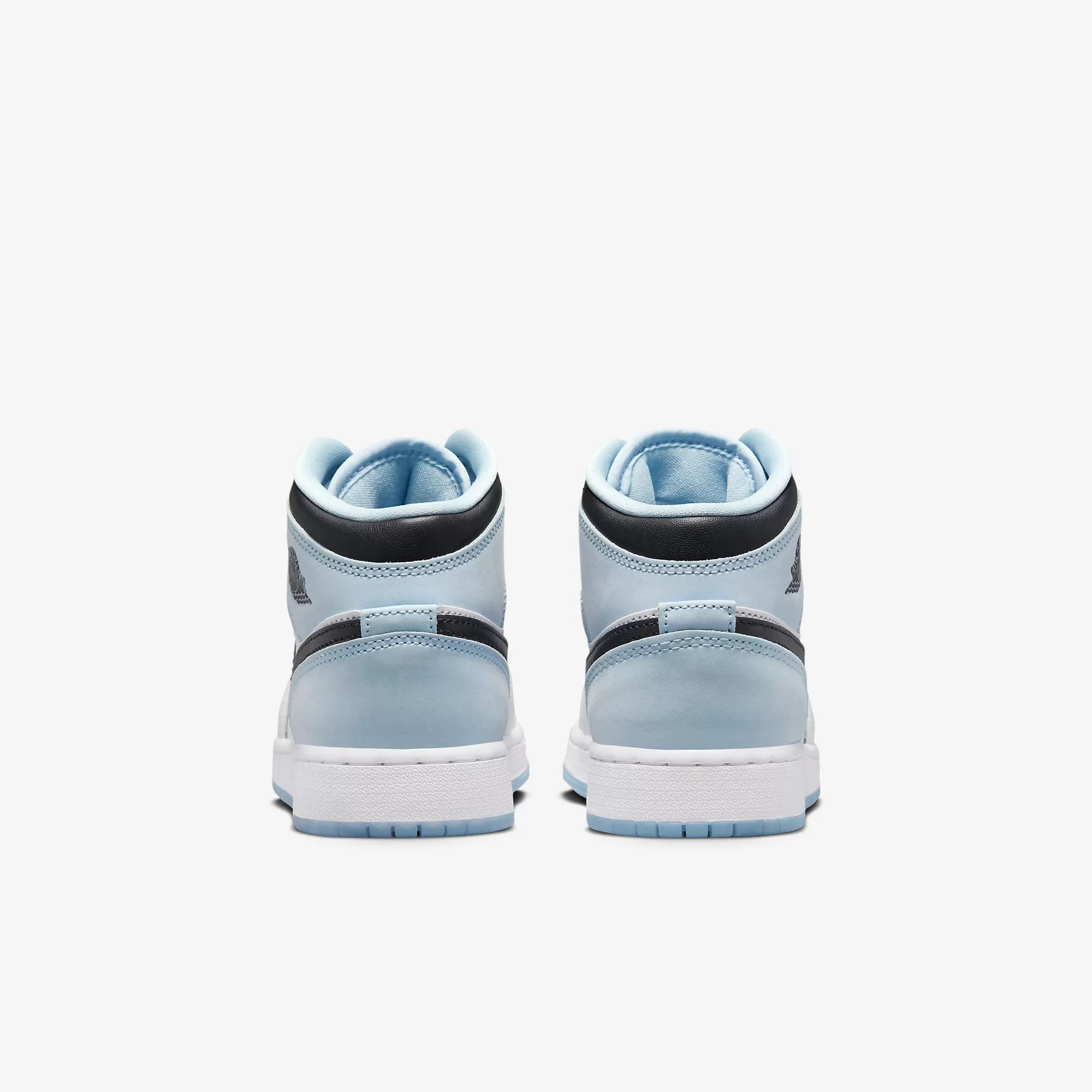 (GS) Air Jordan 1 Mid SE 'White / Ice Blue' (2023) DV1337-104