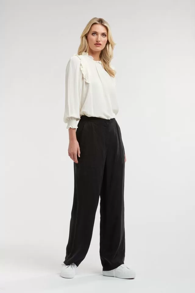 Patch Pocket Pant Black